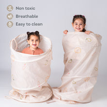 Load image into Gallery viewer, Taf Toys Glow & Go Tunnel 6M+