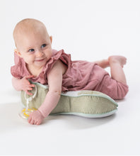 Load image into Gallery viewer, newborn-tummy-time-pillow