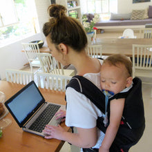 Load image into Gallery viewer, Cococho Ergonomic Baby Carrier Black
